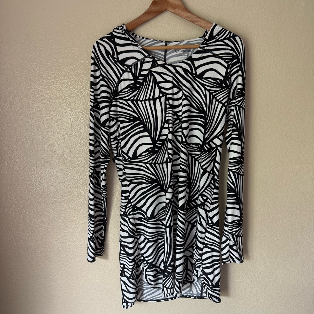 Coolibar Suncoast Swim coverup Black and White Long Sleeve Dress